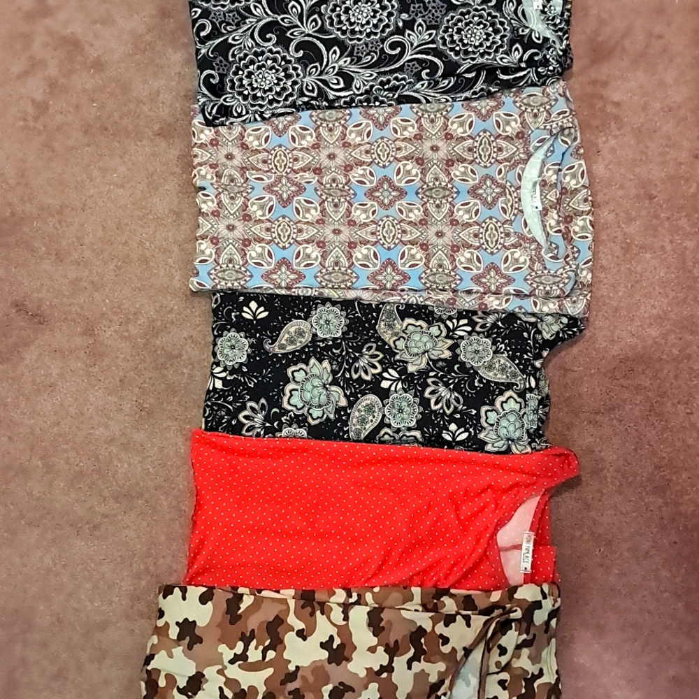 5 Stylish Honey & Lace Dresses Size Medium